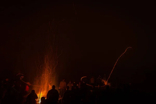 Badenweiler Scheibenfeuer geceleri flinging disk