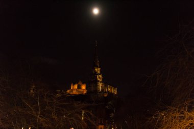 Ay içinde St Cuthbert ve Edinburgh Kalesi