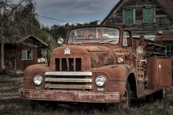 Old Rusty Abandoned Truck Near Shelton, WA — Stock Photo, Image