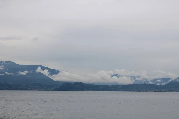 Low White Clouds Lake Garda Sirmione Italy — Stock Photo, Image