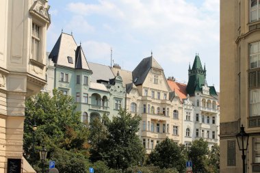 Prag Çek Cumhuriyeti 'nin tarihi merkezinde binanın cephe mimari unsurları