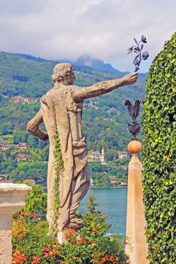 Italya 'da Maggiore Gölü üzerinde Isola Bella adasında peyzaj tasarımı