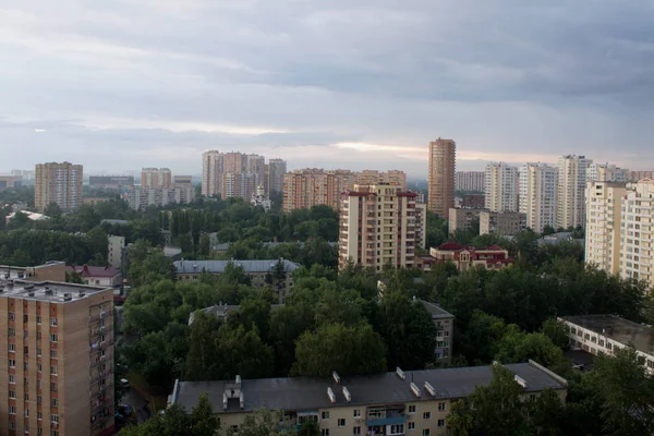 City Skyline Panorama Top Cloudy Early Summer Morning — Stock Photo, Image