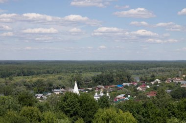 Net bir yaz gününde Rusya'da Gorokhovets Panorama