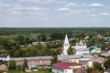 Net bir yaz gününde Rusya'da Gorokhovets Panorama