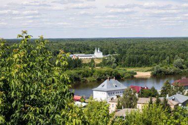 Net bir yaz gününde Rusya'da Gorokhovets Panorama