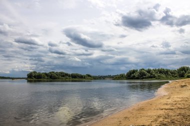 Murom için Nehir Oka, Rusya bulutlu yaz günü