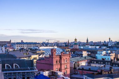 Merkezi çocuk mağazasının çatısından Moskova Rusya'nın tarihi merkezinin üst görünümü