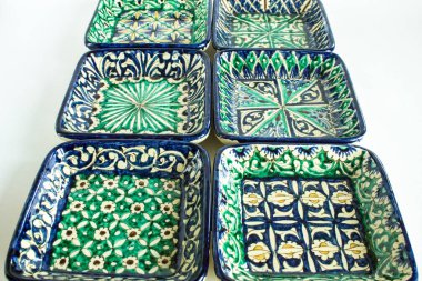 Oryantal süs ile Özbek ulusal yemekleri seti