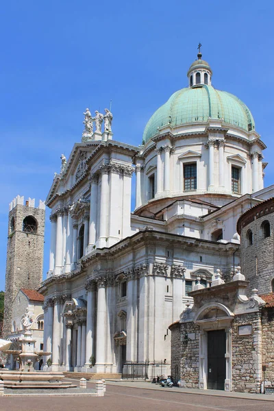 Claro Dia Verão Ensolarado Centro Histórico Brescia Itália — Fotografia de Stock