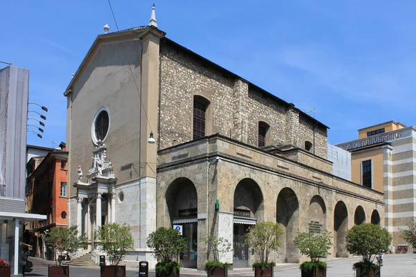 Claro Dia Verão Ensolarado Centro Histórico Brescia Itália — Fotografia de Stock