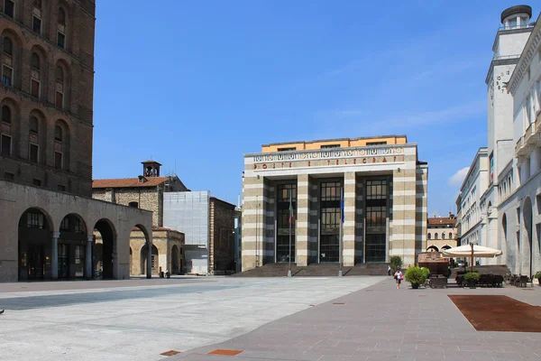 Claro Dia Verão Ensolarado Centro Histórico Brescia Itália — Fotografia de Stock