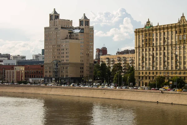Moskova Rusya Temmuz 2019 Bulutlu Bir Yaz Gününde Tarihi Binaları — Stok fotoğraf