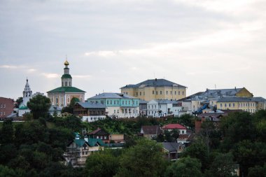 Yaz bulutlu bir günde Vladimir Rusya'nın panoramik görünümü