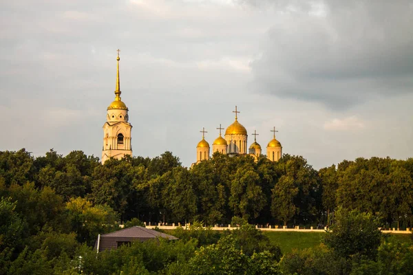 Blick Auf Die Entschlafungskathedrale Der Grünen Bäume Wladimir Russland Einem — Stockfoto