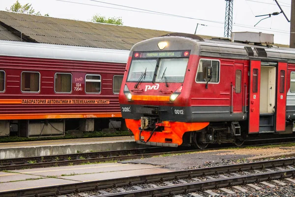 Murom Vladimir Region Ryssland Augusti 2019 Järnvägsstation Med Passagerartåg Räls — Stockfoto