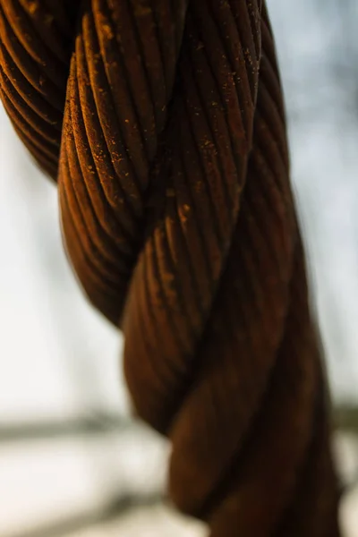 Stary Rusty Metal Cable Zbliżenie — Zdjęcie stockowe