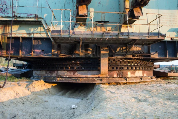 Construção Metal Velho Escavadeira Balde Gigante — Fotografia de Stock