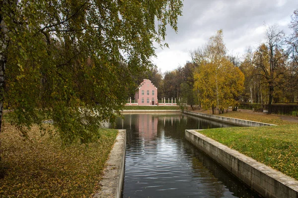 Moskou Rusland Oktober 2019 Kuskovo Park Met Herfstbomen Een Historisch — Stockfoto