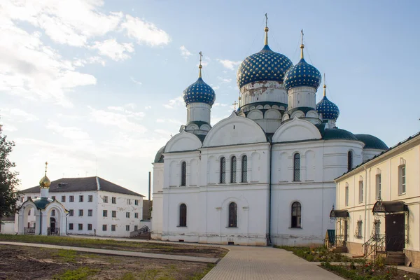White Stone Epiphany Monastery Uglich Russia Clear Summer Day Space — Stock Photo, Image