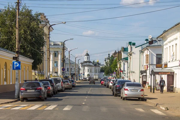 Kostroma Russia July 2020 Simanovsky Street Historical Buildings Cars Clear — Stock Photo, Image