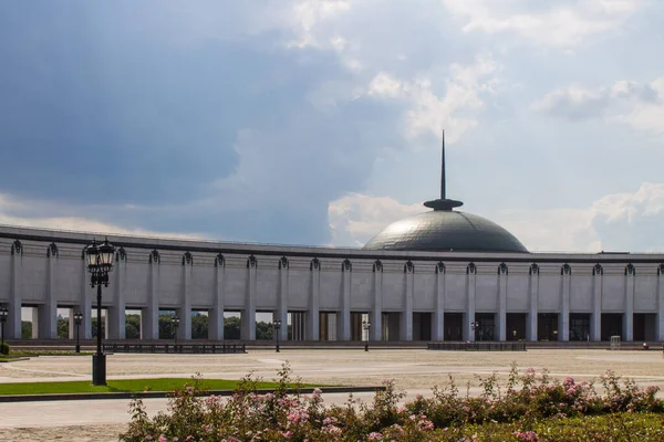 Vítězné Muzeum Moskvě Rusko Zamračený Letní Den Prostor Pro Kopírování — Stock fotografie