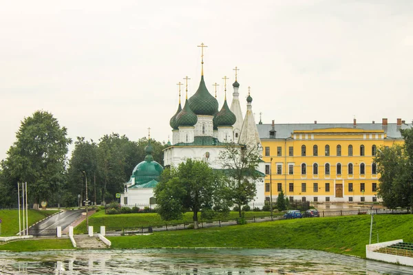 Church Saviour City Close Cloudy Summer Day Yaroslavl Russia — Stock Photo, Image