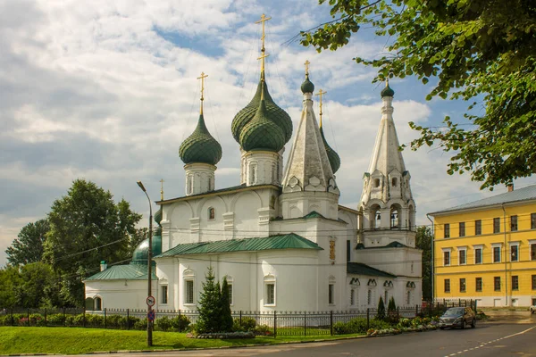 Church Saviour City Close Cloudy Summer Day Yaroslavl Russia — Stock Photo, Image