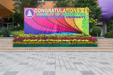 Bangkok, Tayland, 13 Nisan 2019: mezuniyet in tebrikler fon