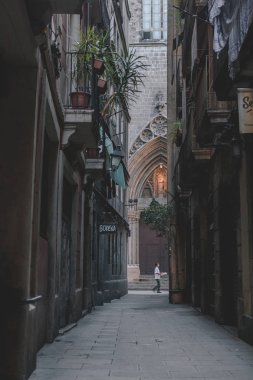 Barcelona eski şehrin dar sokak