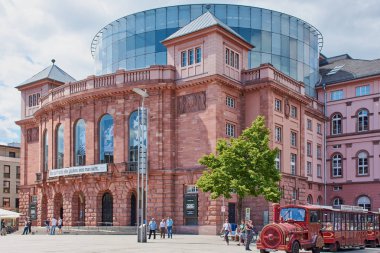 Devlet Tiyatrosu Mainz, Almanya