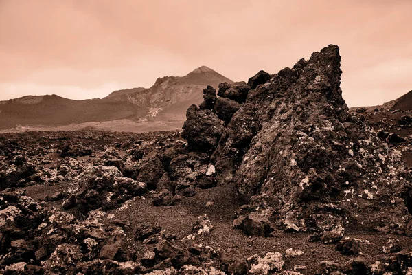 Szépia színes képet a vulkáni táj, Lanzarote — Stock Fotó