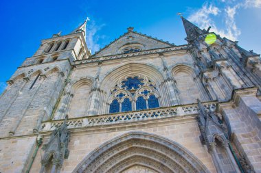 Vannes, Brittany, Fransa eski kasabasında Vannes katedrali veya St Peter Katedrali önünde kırpma