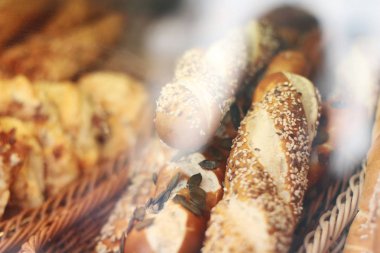 Hasır sepetleri ürünlerinde ekmek