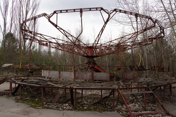 Πόλη φάντασμα Pripyat στο Τσερνομπίλ, τροχός του λούνα παρκ — Φωτογραφία Αρχείου