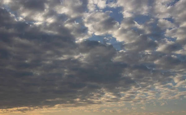 Belo Pôr Sol Nas Nuvens Sol Brilhante — Fotografia de Stock