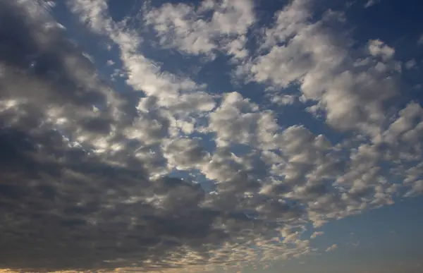 Indah Matahari Terbenam Awan Matahari Cerah — Stok Foto