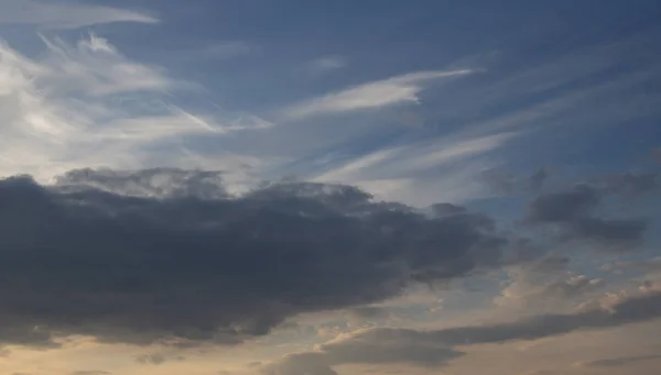 Indah Matahari Terbenam Awan Matahari Cerah — Stok Foto