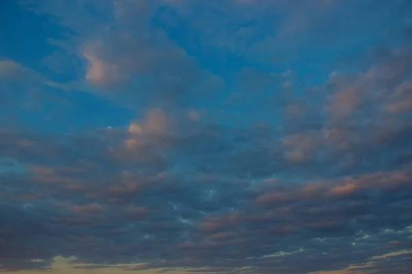 Bando Pequenas Nuvens Bela Foto Nuvens Céu Azul — Fotografia de Stock