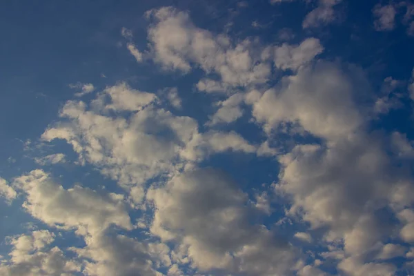 Ένα Σμήνος Από Μικρά Σύννεφα Όμορφη Φωτογραφία Από Σύννεφα Στον — Φωτογραφία Αρχείου