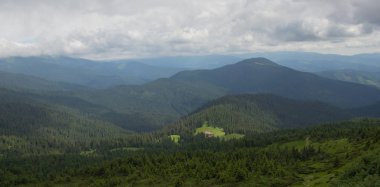 Petros'tan Hoverla'ya, Nesamovite Gölü'ne, Pop İvan Gözlemevi'ne çadırla yürüyüş