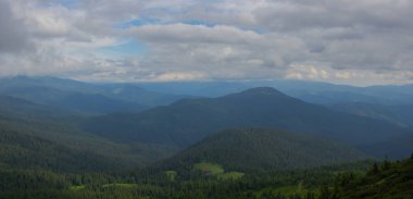 Petros'tan Hoverla'ya, Nesamovite Gölü'ne, Pop İvan Gözlemevi'ne çadırla yürüyüş