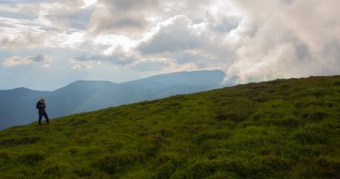 Petros'tan Hoverla'ya, Nesamovite Gölü'ne, Pop İvan Gözlemevi'ne çadırla yürüyüş