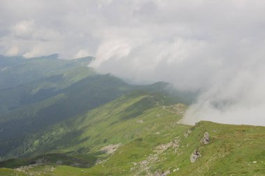 Karpatlarda Trekking, Pop Ivan Marmarassky Pop Ivan Chernogorsk Ukrayna ve Romanya arasındaki sınıra yürüyüş