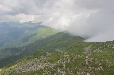 Karpatlarda Trekking, Pop Ivan Marmarassky Pop Ivan Chernogorsk Ukrayna ve Romanya arasındaki sınıra yürüyüş