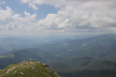 Karpatlarda Trekking, Pop Ivan Marmarassky Pop Ivan Chernogorsk Ukrayna ve Romanya arasındaki sınıra yürüyüş
