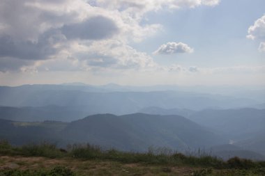 Karpatlarda Trekking, Pop Ivan Marmarassky Pop Ivan Chernogorsk Ukrayna ve Romanya arasındaki sınıra yürüyüş