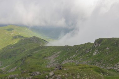 Karpatlarda Trekking, Pop Ivan Marmarassky Pop Ivan Chernogorsk Ukrayna ve Romanya arasındaki sınıra yürüyüş