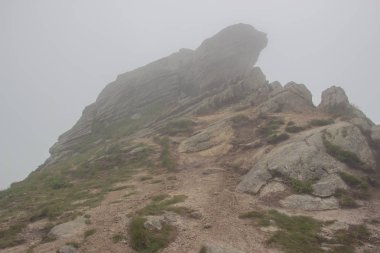 Karpatlarda Trekking, Pop Ivan Marmarassky Pop Ivan Chernogorsk Ukrayna ve Romanya arasındaki sınıra yürüyüş