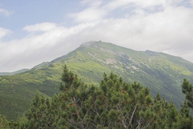 Karpatlarda Trekking, Pop Ivan Marmarassky Pop Ivan Chernogorsk Ukrayna ve Romanya arasındaki sınıra yürüyüş